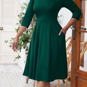 Elegant Green Midi Dress